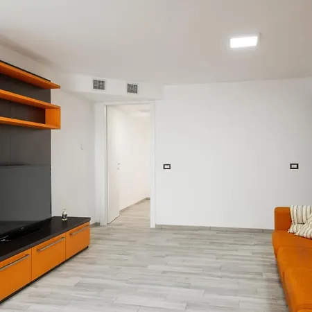 Square By Klodge Villa *