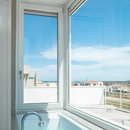 Square By Klodge Villa *