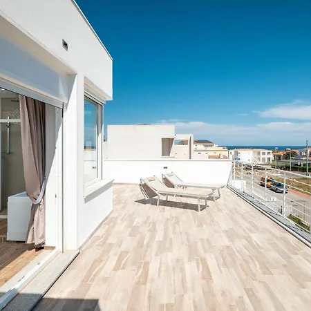 Square By Klodge Villa